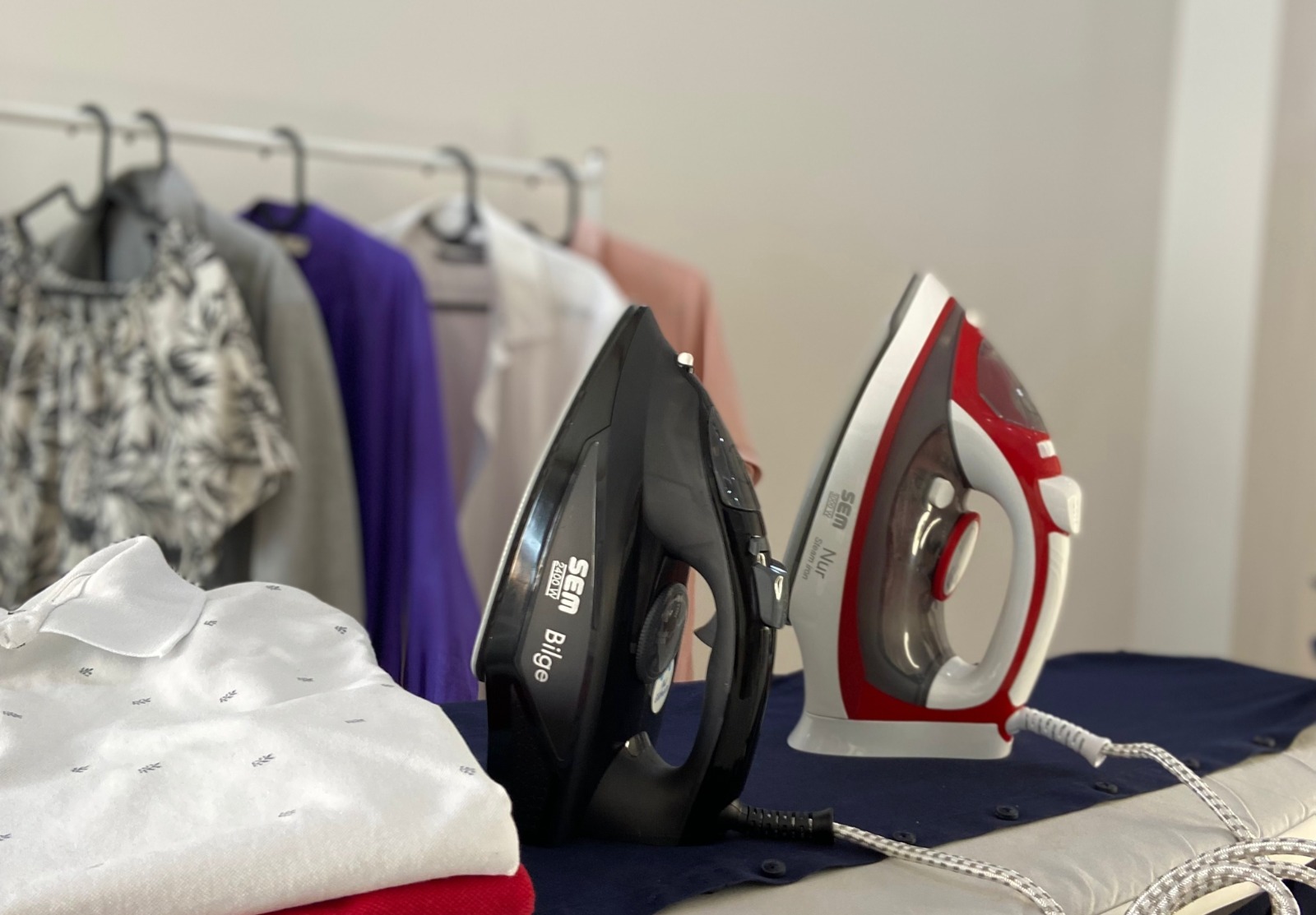 Nur Steam Iron